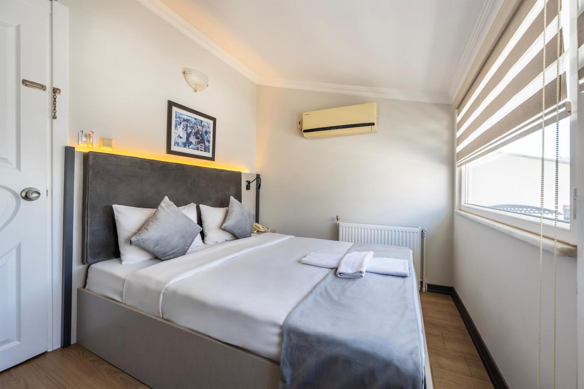 Taksim Trust Hotel Istanbul Bagian luar foto