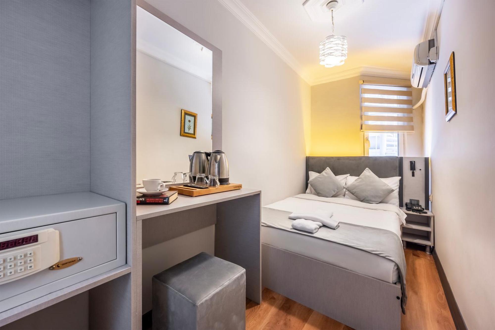 Taksim Trust Hotel Istanbul Bagian luar foto