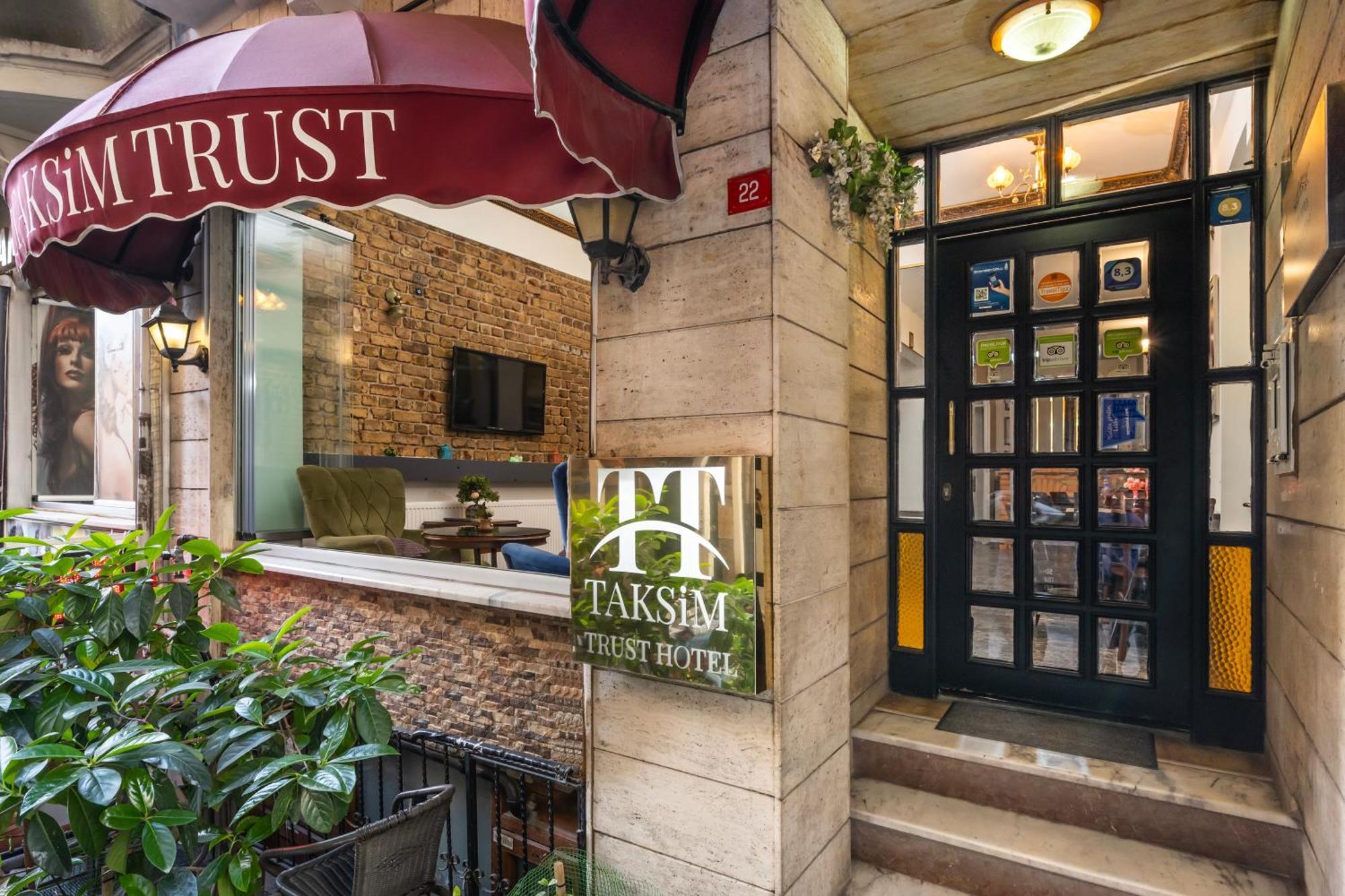 Taksim Trust Hotel Istanbul Bagian luar foto