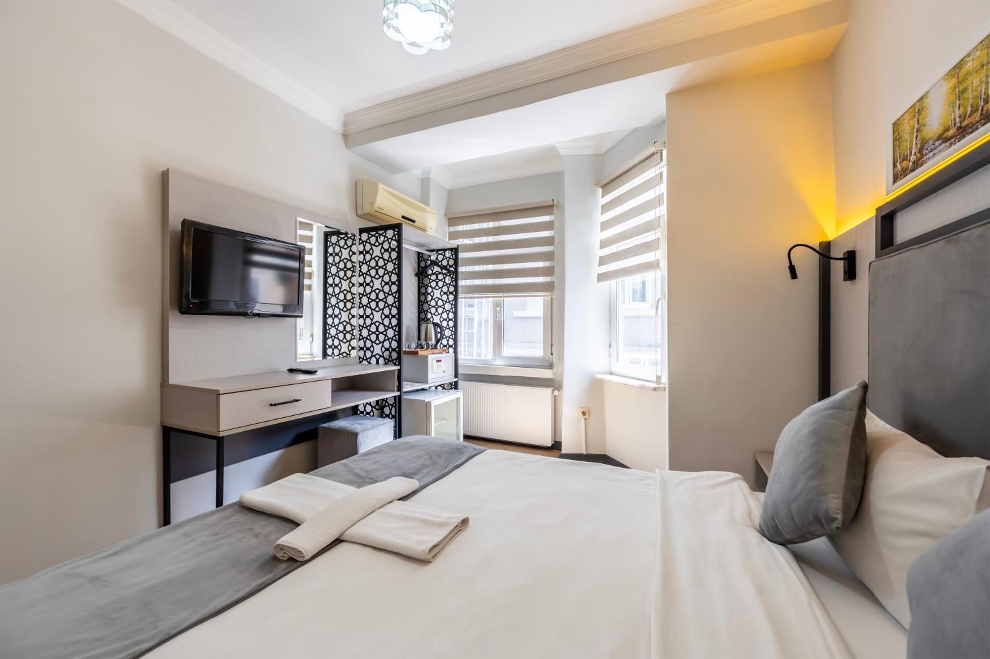 Taksim Trust Hotel Istanbul Bagian luar foto