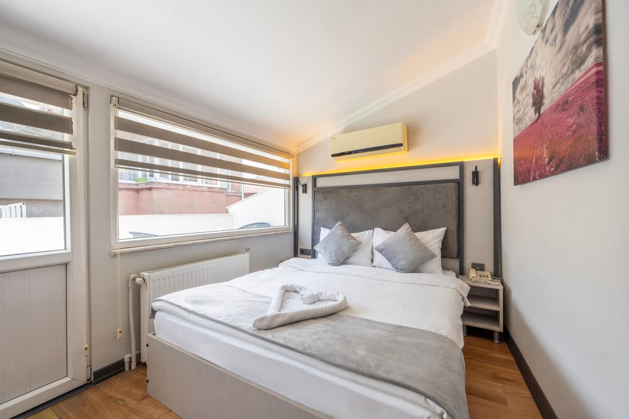 Taksim Trust Hotel Istanbul Bagian luar foto