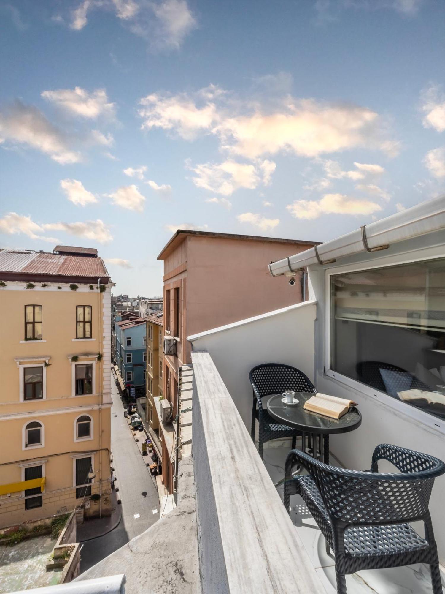 Taksim Trust Hotel Istanbul Bagian luar foto